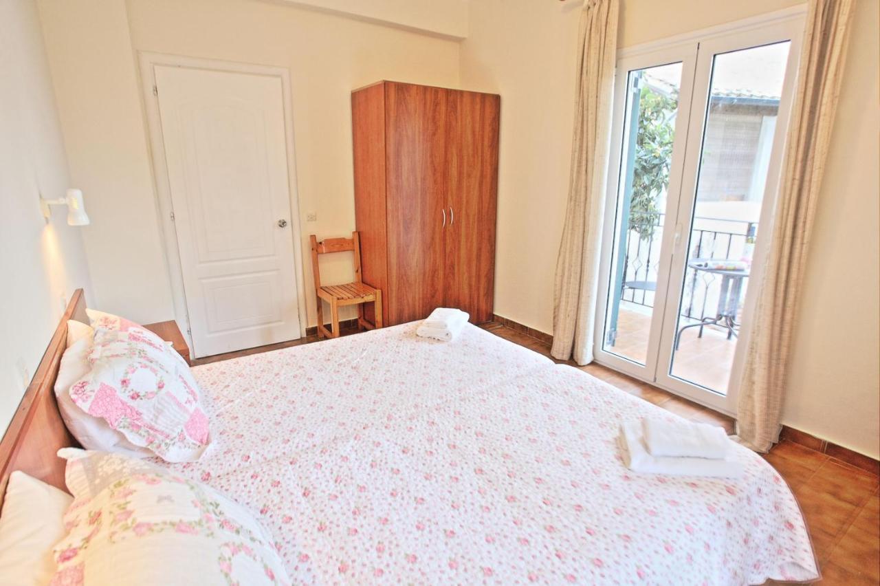 Ferienwohnung Zouli Sophia Kalámi Exterior foto